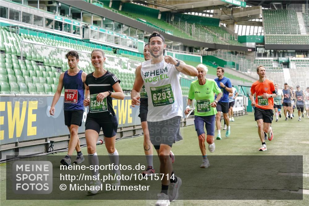 13.09.2026 - 21. swb-Marathon Bremen Michael Burmester http://msf.ph/oto/10415714 13.09.2026 12:58:06 Laufen im Stadion 141, 148, 334, 511, 672, 769, 776, 789, 790, 857, 909, 1010, 1119, 1191, 1199, 1254, 1281, 1535, 1601, 1642, 1647, 1752, 1809, 1881, 1900, 1931, 1933, 2046, 2051, 2075, 2324, 2343, 2367, 2371, 2397, 2402, 2423, 2425, 2493, 2577, 2634, 2640, 2671, 2761, 2771, 2807, 2903, 2904, 3021, 3051, 3078, 3120, 3138, 3148, 3182, 3186, 3319, 3338, 3435, 3450, 3458, 3514, 3534, 3560, 3634, 3655, 3685, 3690, 3695, 3760, 3813, 3866, 3933, 3939, 4101, 4316, 4319, 205 meine-sportfotos.de