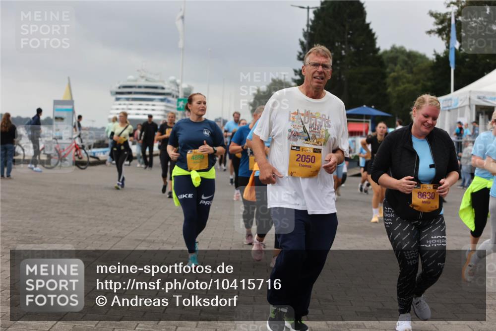 13.09.2026 - Kiel Lauf Andreas Tolksdorf http://msf.ph/oto/10415716 13.09.2026 10:06:38 Kiellinie 4899, 2050, 52, 38, 8630 meine-sportfotos.de