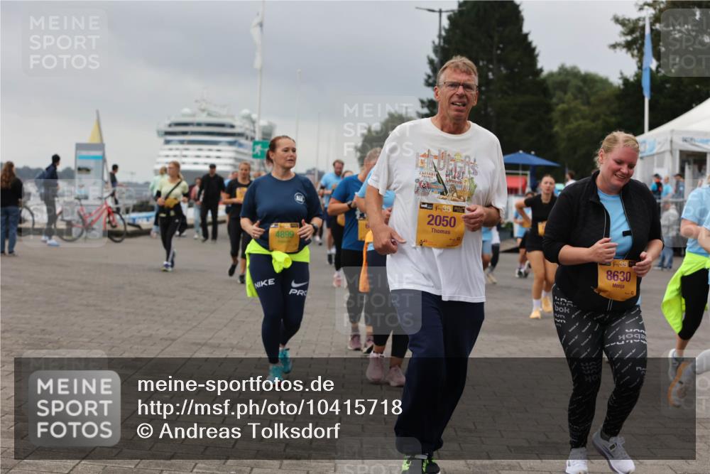 13.09.2026 - Kiel Lauf Andreas Tolksdorf http://msf.ph/oto/10415718 13.09.2026 10:06:38 Kiellinie 4899, 38, 2050, 25, 4, 38, 8630 meine-sportfotos.de
