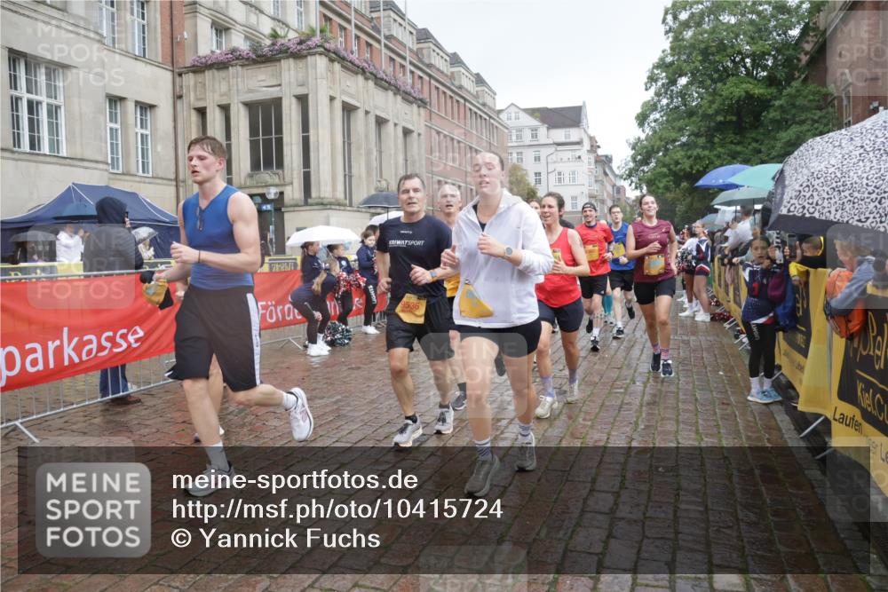 13.09.2026 - Kiel Lauf Yannick Fuchs http://msf.ph/oto/10415724 13.09.2026 10:47:43 Ziel 335, 1944, 3565, 3682, 4077, 4096, 4425, 4583, 5787, 5980, 6036, 6384, 6904, 6946, 6949, 6967, 6978, 7001, 7632, 8387, 9076, 9104, 9643, 10651, 11382, 11705, 11724, 12377, 12498, 12593, 116, 365, 821, 917, 1107, 1280, 1367, 1803, 2000, 2183, 2185, 2429, 2713, 2947, 3064, 3136, 3183, 3306, 3463, 3512, 3565, 3745, 4070, 4149, 4150, 4187, 4380, 4450, 4531, 4773, 4789, 5195, 5239, 5505, 5573, 5649, 5914, 5980, 6005, 6142, 6235, 6792, 6940, 6981, 7288, 7632, 8058, 85 meine-sportfotos.de