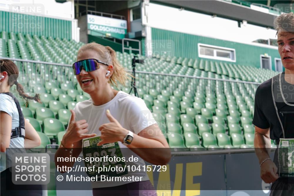 13.09.2026 - 21. swb-Marathon Bremen Michael Burmester http://msf.ph/oto/10415729 13.09.2026 13:19:26 Laufen im Stadion 333, 404, 464, 486, 512, 546, 732, 753, 837, 921, 938, 1066, 1129, 1156, 1431, 1506, 1756, 1765, 1815, 1844, 1868, 1916, 2028, 2056, 2123, 2137, 2224, 2240, 2294, 2315, 2357, 2358, 2453, 2533, 2557, 2563, 2614, 2622, 2626, 2689, 2694, 2695, 2702, 2703, 2722, 2756, 2786, 2843, 2845, 2849, 2857, 2879, 2880, 2944, 2983, 2999, 3031, 3046, 3059, 3072, 3096, 3100, 3116, 3146, 3189, 3198, 3210, 3243, 3263, 3285, 3287, 3310, 3315, 3476, 3537, 3619, 3633, 3740, 3879, 4478 meine-sportfotos.de
