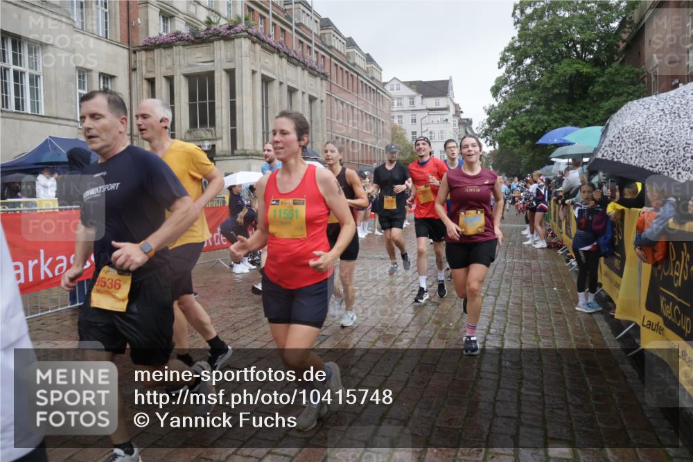 13.09.2026 - Kiel Lauf Yannick Fuchs http://msf.ph/oto/10415748 13.09.2026 10:47:44 Ziel 335, 1944, 3682, 4077, 4096, 4425, 4583, 5240, 5787, 6036, 6384, 6904, 6946, 6949, 6967, 6978, 7001, 8387, 9076, 9104, 9643, 10651, 11382, 11705, 11724, 12377, 12498, 12593, 116, 365, 821, 917, 1107, 1280, 1367, 1803, 2000, 2183, 2185, 2429, 2713, 2947, 3064, 3136, 3183, 3306, 3463, 3512, 3565, 3745, 4070, 4077, 4149, 4150, 4187, 4380, 4450, 4531, 4773, 4789, 5195, 5239, 5505, 5573, 5649, 5914, 5980, 6005, 6142, 6235, 6792, 6940, 6981, 7288, 7632, 8058 meine-sportfotos.de