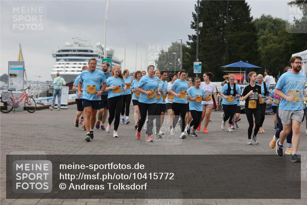13.09.2026 - Kiel Lauf Andreas Tolksdorf http://msf.ph/oto/10415772 13.09.2026 10:06:49 Kiellinie 1338, 10432, 2250, 9729 meine-sportfotos.de