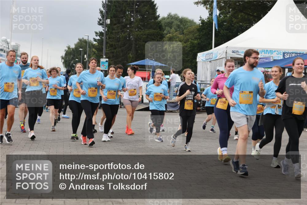 13.09.2026 - Kiel Lauf Andreas Tolksdorf http://msf.ph/oto/10415802 13.09.2026 10:06:50 Kiellinie 1338, 6237, 6806, 1339, 2250, 1166, 10432, 2070, 6999, 9729, 274 meine-sportfotos.de