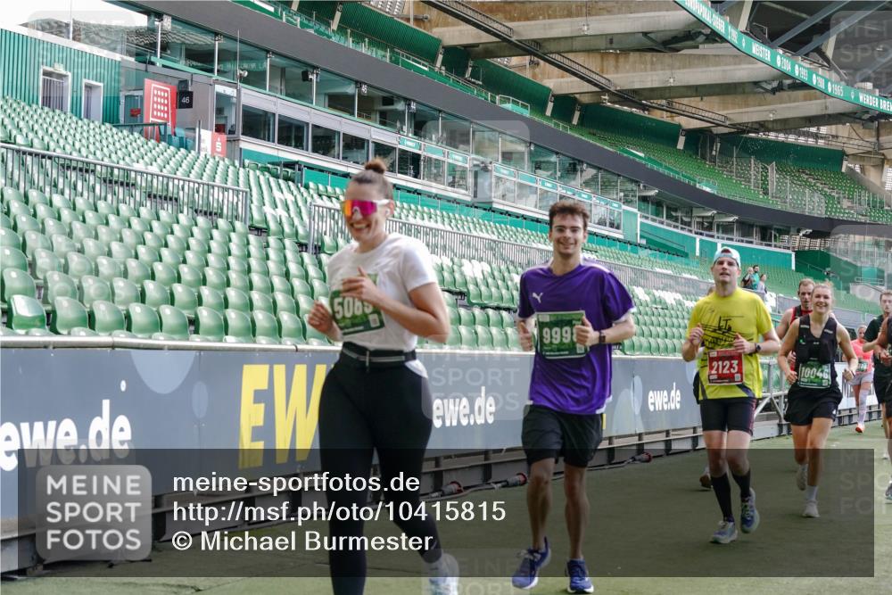 13.09.2026 - 21. swb-Marathon Bremen Michael Burmester http://msf.ph/oto/10415815 13.09.2026 13:19:28 Laufen im Stadion 333, 404, 464, 486, 512, 546, 732, 753, 921, 938, 1066, 1129, 1156, 1431, 1506, 1756, 1765, 1815, 1868, 1916, 2028, 2123, 2137, 2224, 2240, 2294, 2315, 2357, 2358, 2453, 2533, 2557, 2563, 2614, 2622, 2626, 2689, 2694, 2695, 2702, 2703, 2722, 2756, 2786, 2843, 2845, 2849, 2857, 2879, 2880, 2944, 2983, 2999, 3031, 3046, 3059, 3072, 3096, 3100, 3116, 3146, 3189, 3198, 3243, 3263, 3264, 3285, 3287, 3310, 3315, 3476, 3537, 3619, 3740, 3879, 4478 meine-sportfotos.de