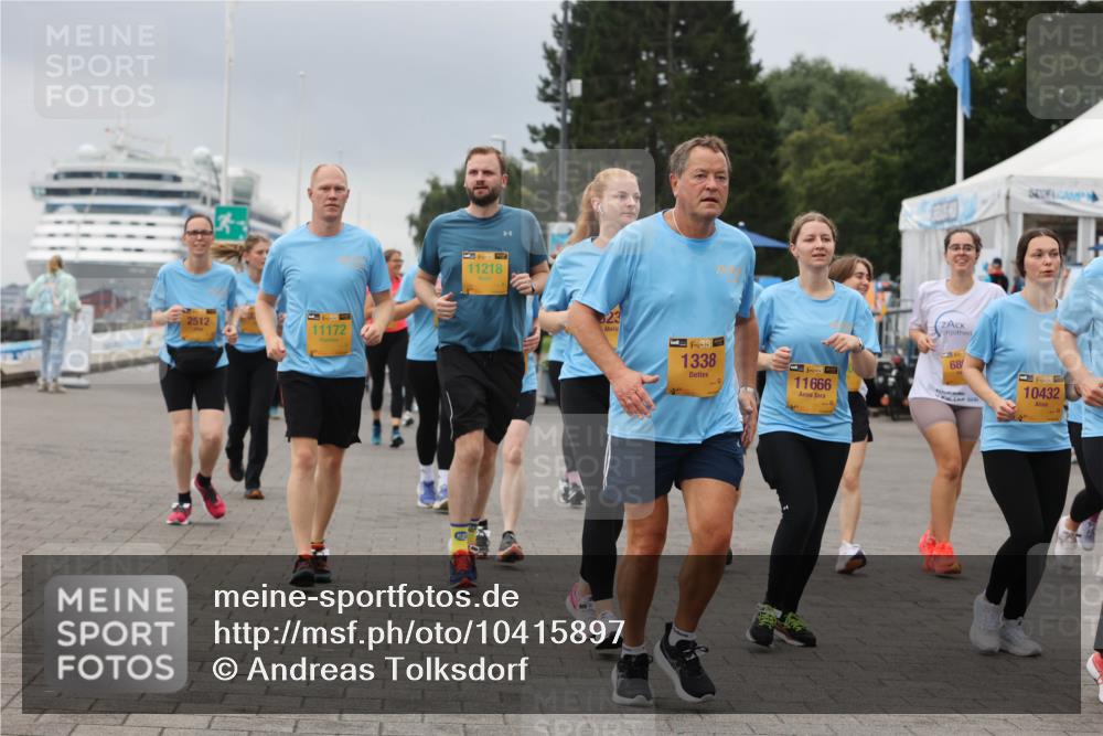 13.09.2026 - Kiel Lauf Andreas Tolksdorf http://msf.ph/oto/10415897 13.09.2026 10:06:53 Kiellinie 2512, 39, 11172, 11218, 23, 38, 1338, 11666, 68, 10432 meine-sportfotos.de