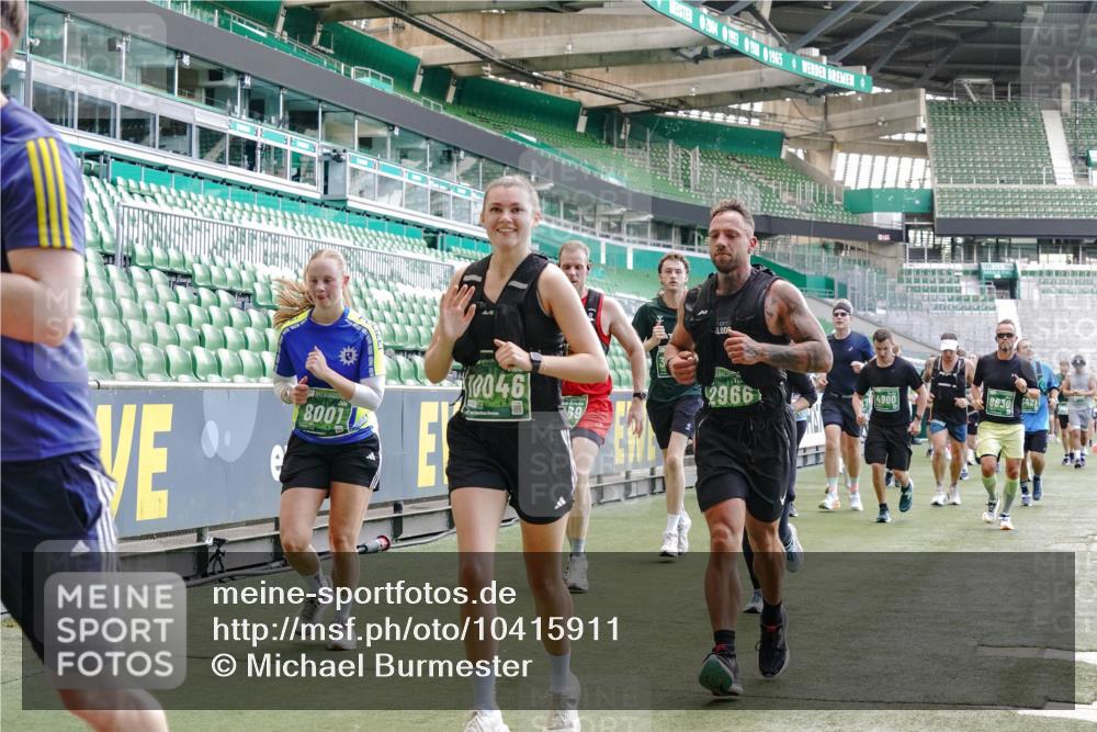 13.09.2026 - 21. swb-Marathon Bremen Michael Burmester http://msf.ph/oto/10415911 13.09.2026 13:19:30 Laufen im Stadion 333, 464, 486, 512, 546, 753, 921, 938, 1066, 1129, 1156, 1409, 1431, 1506, 1756, 1765, 1815, 1868, 1916, 2028, 2123, 2137, 2224, 2240, 2294, 2315, 2357, 2453, 2533, 2557, 2563, 2614, 2622, 2626, 2689, 2694, 2695, 2702, 2703, 2722, 2756, 2786, 2843, 2845, 2849, 2857, 2879, 2880, 2944, 2983, 2999, 3031, 3046, 3059, 3072, 3096, 3100, 3116, 3189, 3198, 3243, 3263, 3264, 3285, 3287, 3310, 3315, 3476, 3537, 3619, 3740, 3879, 4478 meine-sportfotos.de