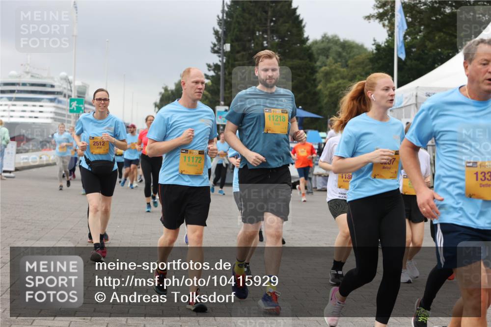 13.09.2026 - Kiel Lauf Andreas Tolksdorf http://msf.ph/oto/10415929 13.09.2026 10:06:54 Kiellinie 2512, 38, 11172, 4, 38, 11218, 118, 37, 4, 35, 133 meine-sportfotos.de