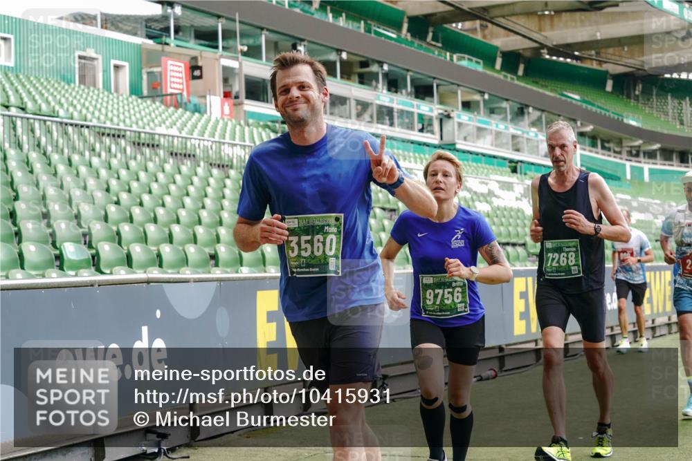 13.09.2026 - 21. swb-Marathon Bremen Michael Burmester http://msf.ph/oto/10415931 13.09.2026 12:58:11 Laufen im Stadion 141, 148, 334, 511, 672, 769, 776, 789, 790, 857, 909, 1010, 1119, 1191, 1199, 1254, 1281, 1535, 1601, 1642, 1647, 1752, 1809, 1881, 1900, 1931, 1933, 2046, 2051, 2075, 2324, 2343, 2367, 2371, 2397, 2402, 2423, 2425, 2493, 2577, 2634, 2640, 2671, 2771, 2807, 2903, 2904, 3021, 3051, 3078, 3120, 3138, 3148, 3182, 3186, 3319, 3338, 3435, 3450, 3458, 3514, 3534, 3560, 3634, 3655, 3685, 3690, 3695, 3760, 3813, 3866, 3933, 3939, 4101, 4316, 4319, 205 meine-sportfotos.de