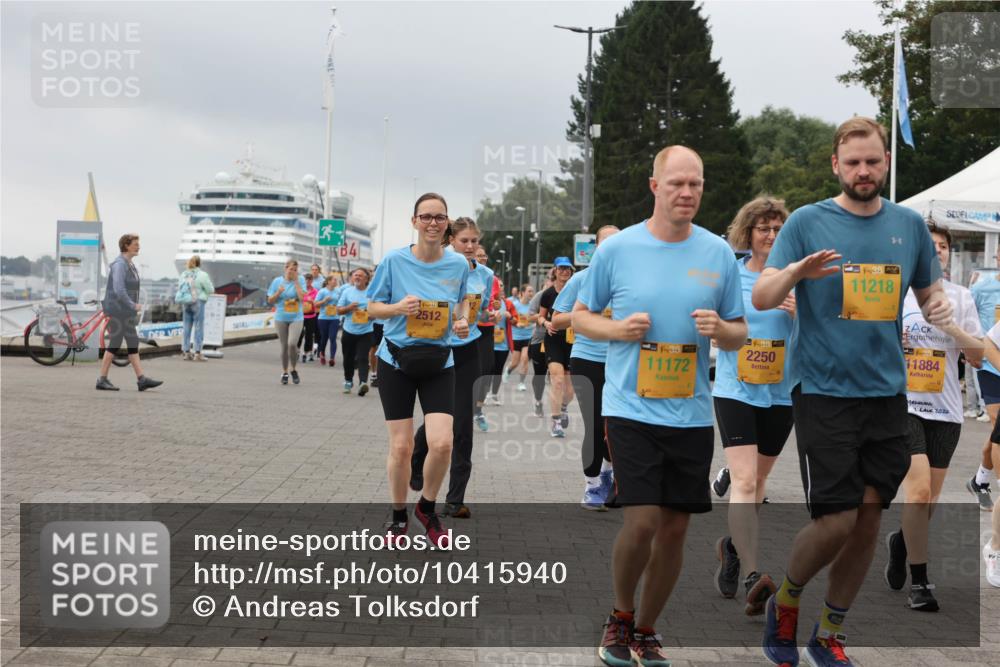 13.09.2026 - Kiel Lauf Andreas Tolksdorf http://msf.ph/oto/10415940 13.09.2026 10:06:55 Kiellinie 84, 11, 39, 2512, 4, 38, 11172, 4, 39, 2250, 38, 11218, 38, 11884, 2026 meine-sportfotos.de