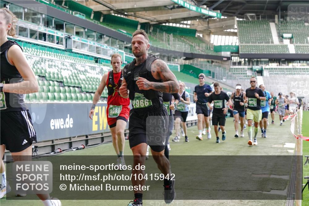 13.09.2026 - 21. swb-Marathon Bremen Michael Burmester http://msf.ph/oto/10415942 13.09.2026 13:19:31 Laufen im Stadion 333, 464, 486, 512, 546, 753, 921, 938, 1066, 1129, 1156, 1409, 1431, 1446, 1506, 1756, 1765, 1815, 1868, 1916, 2028, 2123, 2137, 2224, 2240, 2294, 2315, 2453, 2533, 2557, 2563, 2614, 2622, 2626, 2689, 2694, 2695, 2702, 2703, 2722, 2756, 2786, 2843, 2845, 2849, 2857, 2879, 2880, 2944, 2983, 2999, 3031, 3046, 3059, 3072, 3096, 3100, 3116, 3189, 3198, 3243, 3263, 3264, 3285, 3287, 3310, 3315, 3476, 3537, 3619, 3740, 3879, 4478 meine-sportfotos.de