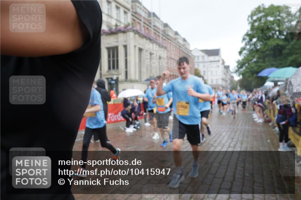 13.09.2026 - Kiel Lauf Yannick Fuchs http://msf.ph/oto/10415947 13.09.2026 10:47:56 Ziel 596, 696, 708, 995, 1059, 1273, 1586, 2625, 3682, 3715, 4713, 5240, 5747, 6418, 6507, 6778, 6967, 7001, 7104, 8387, 9076, 9915, 10634, 11603, 11829, 12510, 12758, 335, 365, 917, 1280, 1944, 2183, 3064, 3136, 3306, 3512, 3565, 3745, 4070, 4077, 4096, 4149, 4187, 4425, 4450, 4531, 4583, 5239, 5573, 5787, 5980, 6005, 6036, 6235, 6384, 6792, 6904, 6940, 6946, 6949, 6978, 6981, 7632, 8058, 9104, 10651, 11705, 11724, 12593, 960, 1644, 2097, 2253, 2183 meine-sportfotos.de