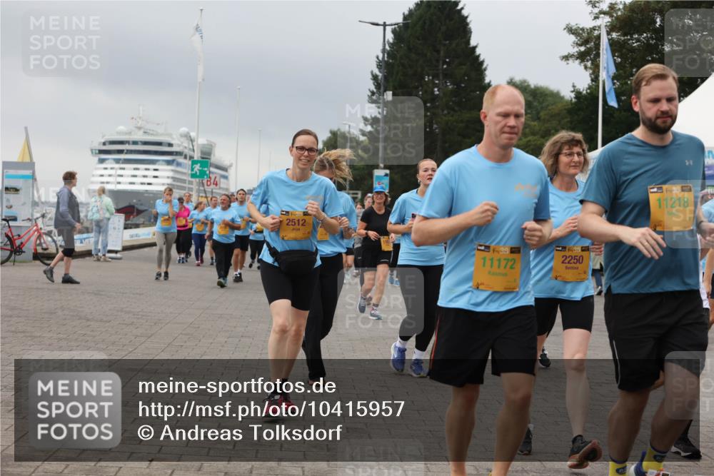 13.09.2026 - Kiel Lauf Andreas Tolksdorf http://msf.ph/oto/10415957 13.09.2026 10:06:56 Kiellinie 4, 2512, 38, 11172, 38, 2250, 11218 meine-sportfotos.de