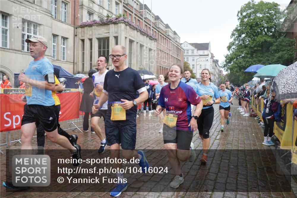 13.09.2026 - Kiel Lauf Yannick Fuchs http://msf.ph/oto/10416024 13.09.2026 10:48:01 Ziel 596, 696, 995, 1059, 1273, 1586, 2625, 2712, 3012, 3014, 3715, 4713, 4720, 5747, 6418, 6507, 7104, 7212, 7668, 8737, 9915, 10634, 10933, 11098, 11596, 11603, 11829, 12758, 335, 365, 708, 917, 1944, 3306, 3512, 3565, 3682, 3745, 4070, 4077, 4096, 4149, 4187, 4425, 4583, 5239, 5240, 5573, 5747, 5787, 5980, 6005, 6036, 6235, 6384, 6778, 6792, 6904, 6940, 6946, 6949, 6967, 6978, 7001, 7632, 8387, 9076, 9104, 10651, 11705, 11724, 12593, 199, 960, 1644, 2097, 2253, 2183, 4070 meine-sportfotos.de