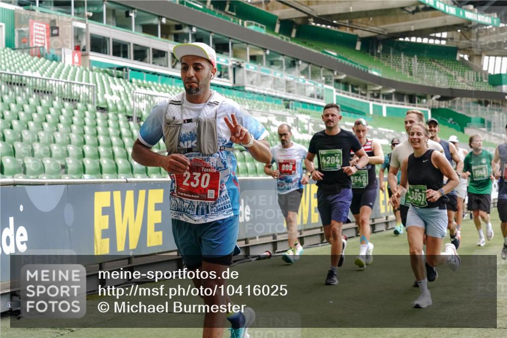 13.09.2026 - 21. swb-Marathon Bremen Michael Burmester http://msf.ph/oto/10416025 13.09.2026 12:58:13 Laufen im Stadion 141, 148, 334, 511, 672, 769, 776, 789, 790, 857, 909, 1010, 1119, 1191, 1199, 1254, 1281, 1535, 1601, 1642, 1647, 1752, 1809, 1881, 1900, 1931, 1933, 2046, 2051, 2075, 2324, 2343, 2367, 2371, 2397, 2402, 2423, 2425, 2493, 2577, 2640, 2671, 2771, 2807, 2885, 2903, 2904, 3021, 3051, 3078, 3098, 3120, 3138, 3148, 3182, 3186, 3319, 3338, 3435, 3450, 3458, 3514, 3534, 3560, 3634, 3655, 3685, 3690, 3695, 3760, 3813, 3866, 3933, 3939, 4101, 4316, 4319, 205 meine-sportfotos.de