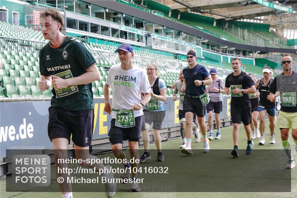 13.09.2026 - 21. swb-Marathon Bremen Michael Burmester http://msf.ph/oto/10416032 13.09.2026 13:19:34 Laufen im Stadion 333, 464, 486, 512, 546, 921, 938, 1066, 1129, 1156, 1409, 1431, 1446, 1506, 1756, 1765, 1815, 1916, 2028, 2123, 2137, 2224, 2240, 2294, 2315, 2349, 2453, 2533, 2557, 2563, 2614, 2622, 2626, 2689, 2694, 2695, 2702, 2703, 2722, 2756, 2786, 2843, 2845, 2849, 2857, 2879, 2944, 2983, 2999, 3031, 3046, 3059, 3072, 3096, 3100, 3116, 3189, 3198, 3243, 3263, 3264, 3285, 3287, 3310, 3315, 3619, 3740, 3879, 4478 meine-sportfotos.de
