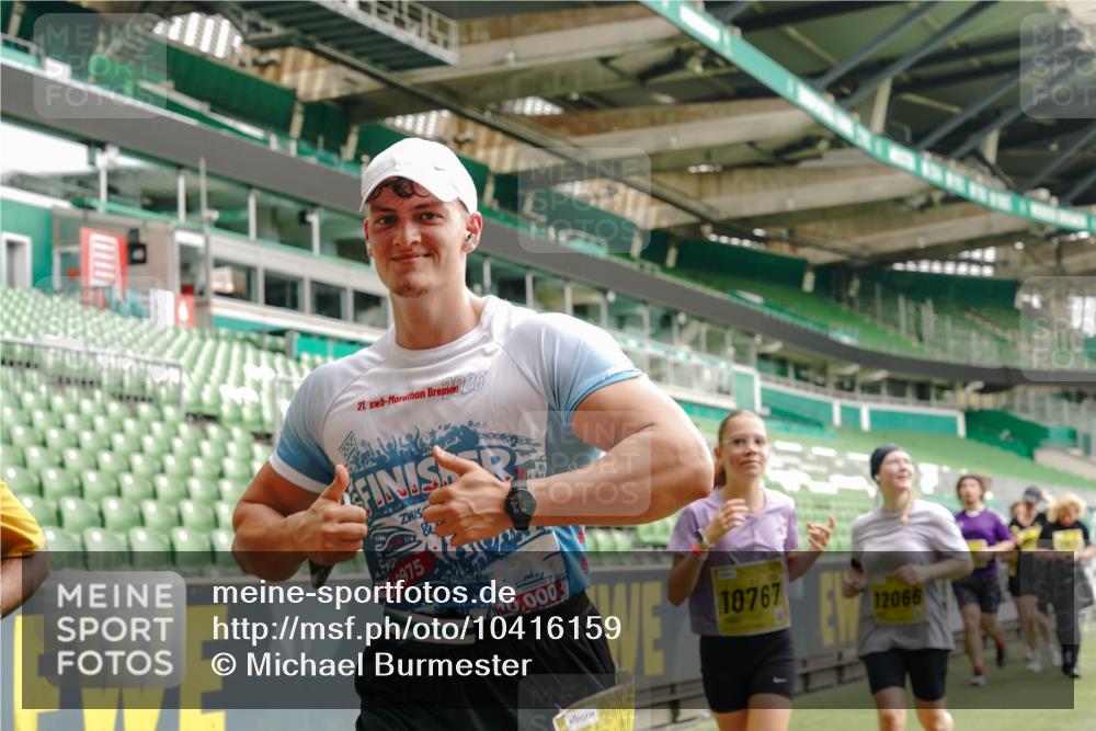13.09.2026 - 21. swb-Marathon Bremen Michael Burmester http://msf.ph/oto/10416159 13.09.2026 10:42:03 Laufen im Stadion 10148, 10155, 10163, 10247, 10303, 10313, 10330, 10354, 10395, 10396, 10399, 10414, 10419, 10422, 10461, 10462, 10483, 10490, 10491, 10519, 10527, 10545, 10546, 10547, 10557, 10586, 10611, 10644, 10665, 10694, 10705, 10706, 10719, 10722, 10752, 10766, 10768, 10773, 10776, 10784, 10804, 10805, 10854, 10859, 10880, 10889, 10909, 10963, 10977, 11026, 11027, 11041, 11043, 11048, 11078, 11084, 11085, 11090, 11097, 11098, 11140, 11192 meine-sportfotos.de