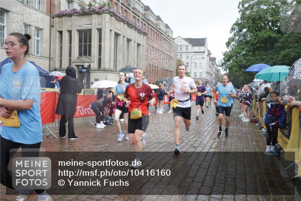 13.09.2026 - Kiel Lauf Yannick Fuchs http://msf.ph/oto/10416160 13.09.2026 10:48:09 Ziel 596, 960, 995, 1273, 1586, 1595, 1644, 2097, 2253, 2625, 2712, 3012, 3014, 3738, 4553, 4720, 4896, 5447, 6000, 6418, 6760, 7104, 7212, 7326, 7668, 8737, 9972, 10234, 10265, 10634, 10672, 10933, 11098, 11104, 11596, 11718, 335, 696, 708, 995, 1059, 1944, 2625, 3682, 3715, 4077, 4096, 4425, 4583, 4713, 5240, 5747, 5787, 6036, 6384, 6507, 6778, 6904, 6946, 6949, 6967, 6978, 7001, 7104, 8387, 9076, 9104, 9915, 10634, 10651, 11705, 11724, 12593, 199, 473, 854, 1161, 1322, 1564 meine-sportfotos.de