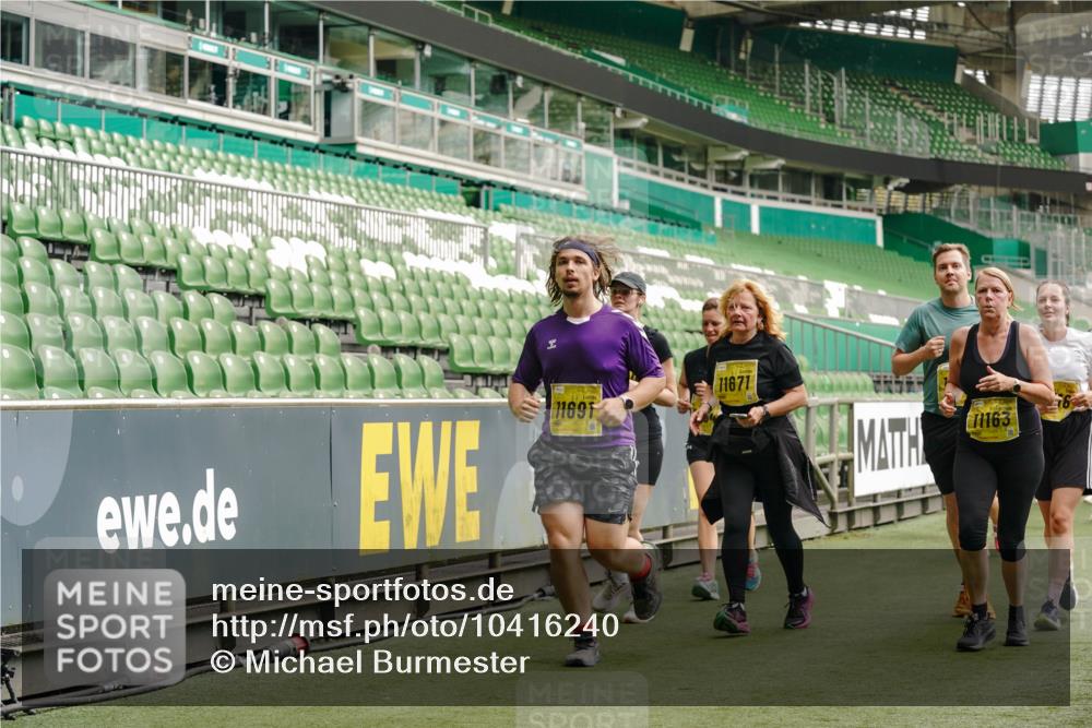 13.09.2026 - 21. swb-Marathon Bremen Michael Burmester http://msf.ph/oto/10416240 13.09.2026 10:42:06 Laufen im Stadion 10148, 10155, 10163, 10247, 10303, 10313, 10330, 10354, 10361, 10362, 10395, 10396, 10399, 10414, 10419, 10422, 10461, 10462, 10483, 10490, 10491, 10519, 10527, 10545, 10546, 10547, 10557, 10586, 10611, 10644, 10665, 10694, 10705, 10706, 10719, 10722, 10752, 10766, 10768, 10773, 10776, 10784, 10804, 10805, 10854, 10859, 10880, 10889, 10909, 10963, 10977, 11026, 11027, 11041, 11043, 11048, 11078, 11084, 11085, 11090, 11097, 11098, 11140, 11173, 11192 meine-sportfotos.de