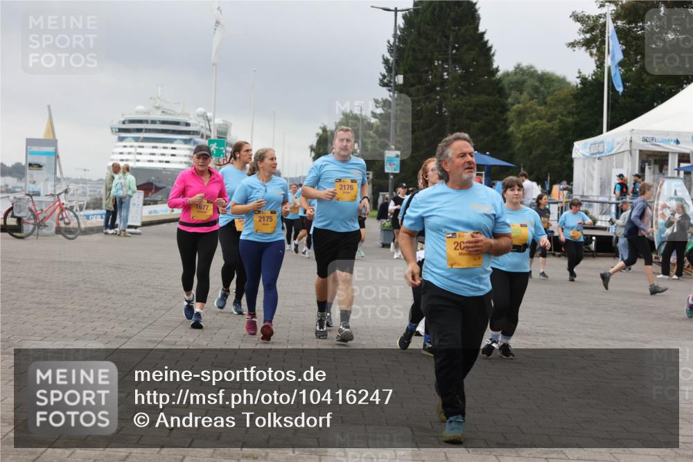 13.09.2026 - Kiel Lauf Andreas Tolksdorf http://msf.ph/oto/10416247 13.09.2026 10:07:07 Kiellinie 1677, 2175, 2176, 35, 20 meine-sportfotos.de
