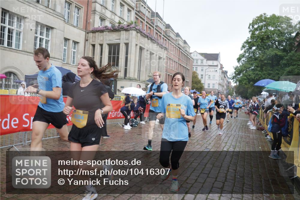 13.09.2026 - Kiel Lauf Yannick Fuchs http://msf.ph/oto/10416307 13.09.2026 10:48:16 Ziel 199, 960, 1595, 1644, 2001, 2097, 2253, 2712, 3738, 4553, 4720, 4736, 4896, 5116, 5447, 6000, 6760, 7212, 7326, 8553, 8737, 9972, 10234, 10265, 10672, 11005, 11104, 11349, 11383, 11718, 12263, 596, 696, 708, 995, 1059, 1273, 1586, 2625, 2712, 3012, 3014, 3682, 3715, 4425, 4583, 4713, 4720, 5240, 5747, 6036, 6384, 6418, 6507, 6778, 6904, 6967, 7001, 7104, 7212, 7668, 8387, 8737, 9076, 9915, 10634, 10651, 11705, 11724, 12593, 473, 854, 1161, 1322, 1564 meine-sportfotos.de
