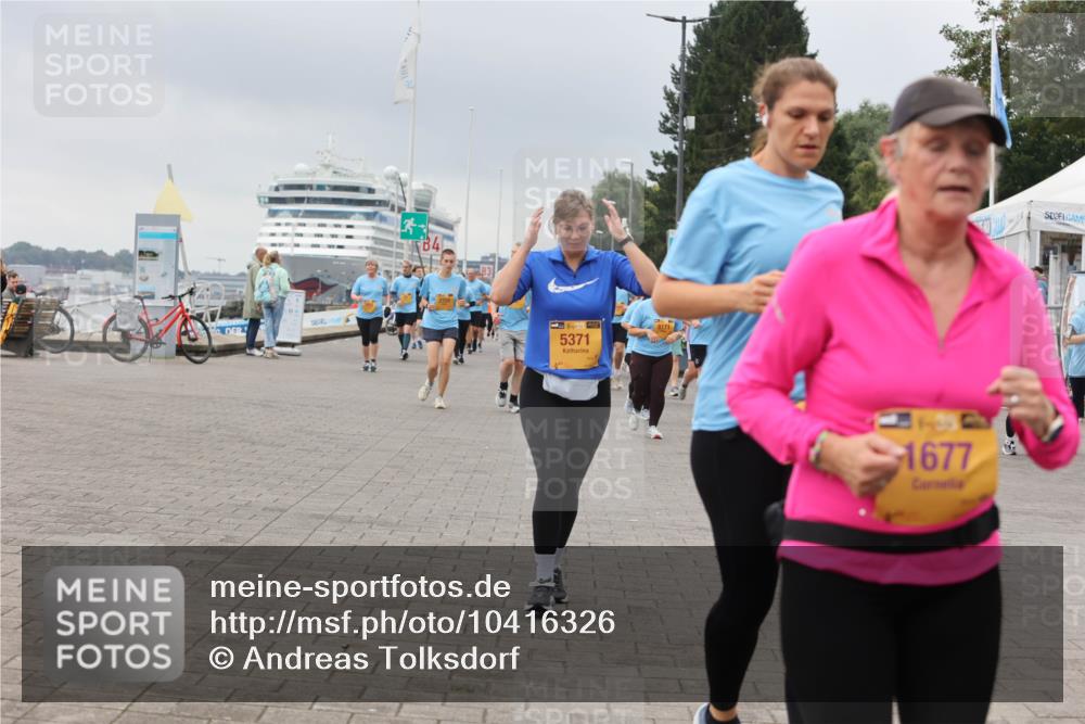 13.09.2026 - Kiel Lauf Andreas Tolksdorf http://msf.ph/oto/10416326 13.09.2026 10:07:12 Kiellinie 13, 38, 5371, 1677 meine-sportfotos.de