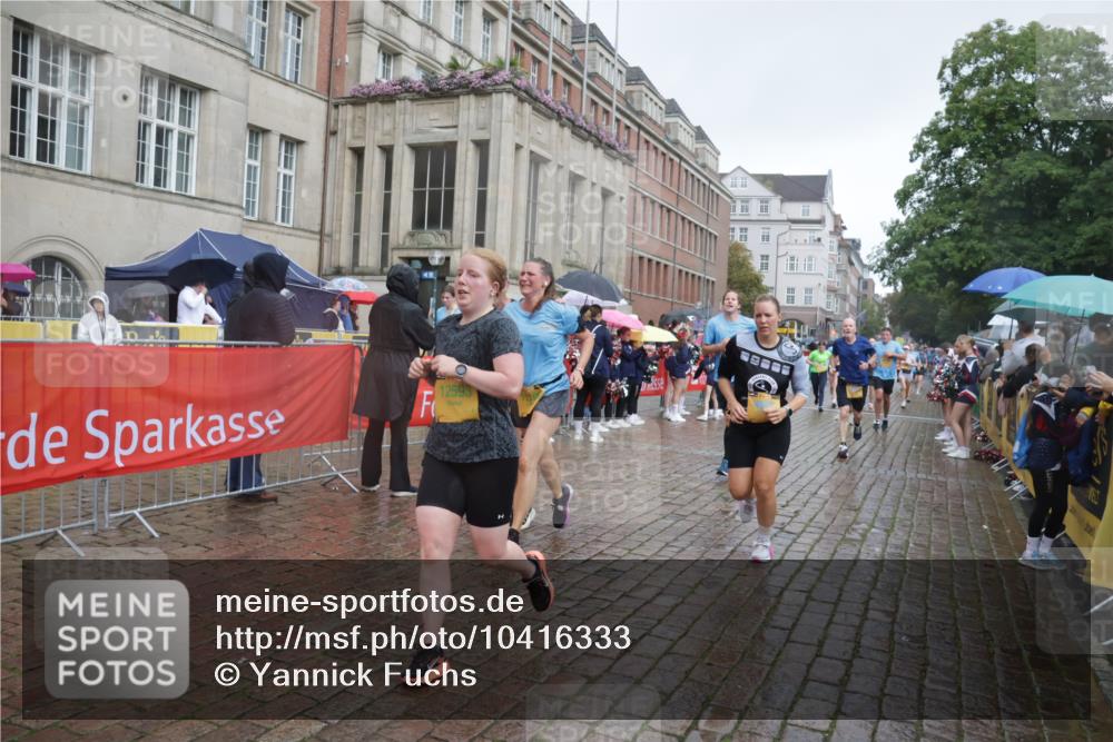 13.09.2026 - Kiel Lauf Yannick Fuchs http://msf.ph/oto/10416333 13.09.2026 10:48:17 Ziel 199, 960, 1564, 1595, 1644, 2001, 2097, 2253, 3738, 4553, 4736, 4896, 5116, 5447, 6000, 6760, 6935, 7326, 8083, 8553, 9561, 9972, 10234, 10265, 10672, 11005, 11104, 11349, 11383, 11718, 12263, 596, 696, 708, 995, 1059, 1273, 1586, 2625, 2712, 3012, 3014, 3682, 3715, 4425, 4583, 4713, 4720, 5240, 5747, 6036, 6418, 6507, 6778, 6904, 6967, 7001, 7104, 7212, 7668, 8387, 8737, 9076, 9915, 10634, 11705, 11724, 12593, 473, 854, 1161, 1322 meine-sportfotos.de