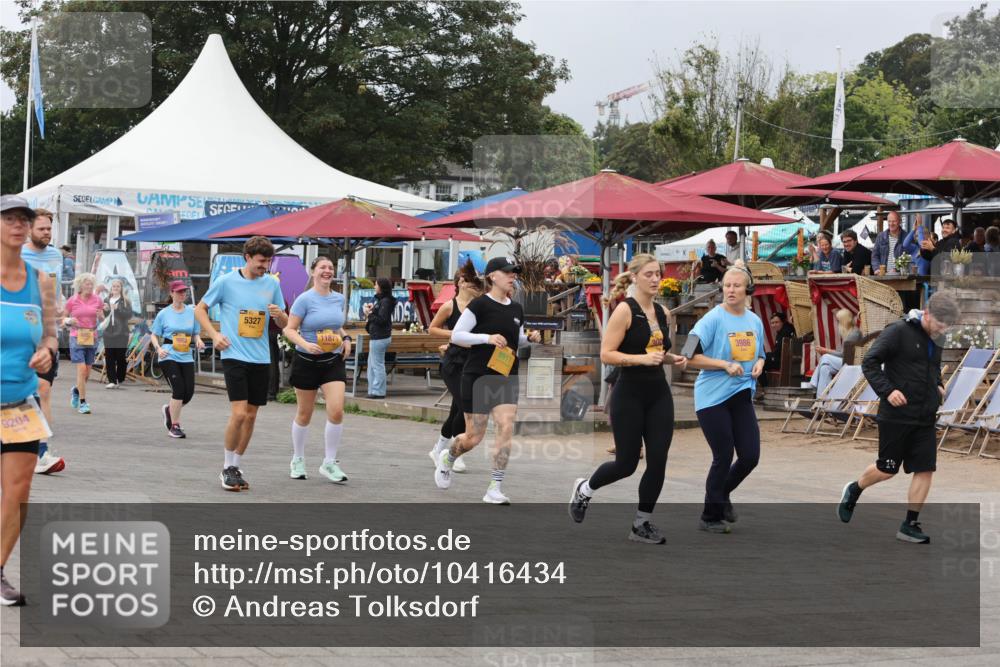 13.09.2026 - Kiel Lauf Andreas Tolksdorf http://msf.ph/oto/10416434 13.09.2026 10:07:16 Kiellinie 9204, 5327, 11871, 3986 meine-sportfotos.de