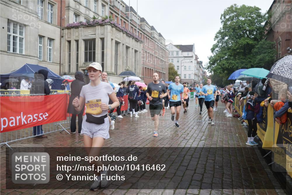 13.09.2026 - Kiel Lauf Yannick Fuchs http://msf.ph/oto/10416462 13.09.2026 10:48:23 Ziel 199, 473, 854, 1161, 1322, 1564, 1763, 1818, 2001, 2042, 2097, 2253, 2649, 3272, 3402, 3738, 4511, 4736, 5116, 5447, 5546, 6000, 6629, 6935, 7326, 8083, 8349, 8553, 9561, 9972, 10265, 10820, 10979, 11005, 11104, 11304, 11349, 11383, 12263, 596, 696, 708, 960, 995, 1059, 1273, 1586, 1595, 1644, 2097, 2625, 2712, 3012, 3014, 3682, 3715, 3738, 4553, 4713, 4720, 4896, 5240, 5747, 6000, 6418, 6507, 6760, 6778, 6967, 7104, 7212, 7326, 7668, 8737, 9076, 9915, 10234, 10634, 10672 meine-sportfotos.de