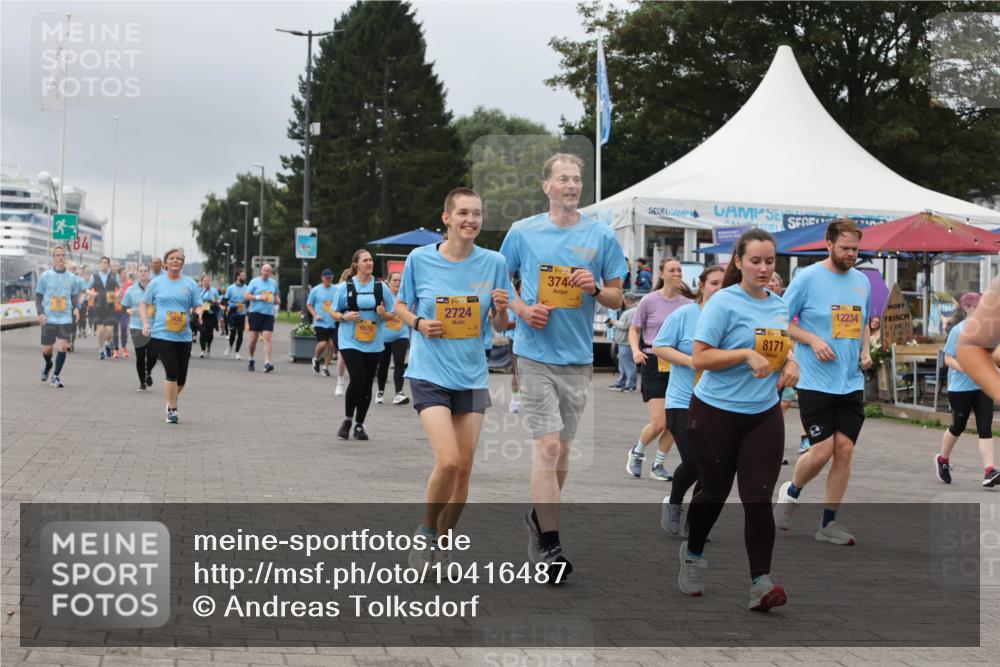 13.09.2026 - Kiel Lauf Andreas Tolksdorf http://msf.ph/oto/10416487 13.09.2026 10:07:18 Kiellinie 6670, 2724, 1, 39, 374, 12234, 39, 8171 meine-sportfotos.de