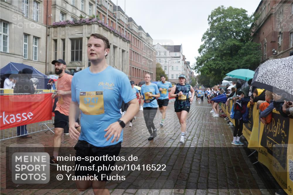 13.09.2026 - Kiel Lauf Yannick Fuchs http://msf.ph/oto/10416522 13.09.2026 10:48:26 Ziel 199, 473, 854, 1161, 1322, 1564, 1763, 1818, 2001, 2042, 2649, 3272, 3402, 4511, 4753, 5116, 5546, 6629, 6935, 7313, 8083, 8349, 8553, 9561, 10820, 10979, 11005, 11304, 11383, 12263, 596, 696, 960, 995, 1059, 1273, 1586, 1595, 1644, 2001, 2097, 2253, 2625, 2712, 3012, 3014, 3715, 3738, 4553, 4713, 4720, 4736, 4896, 5447, 5747, 6000, 6418, 6507, 6760, 7104, 7212, 7326, 7668, 8737, 9915, 9972, 10234, 10265, 10634, 10672, 11349, 727 meine-sportfotos.de
