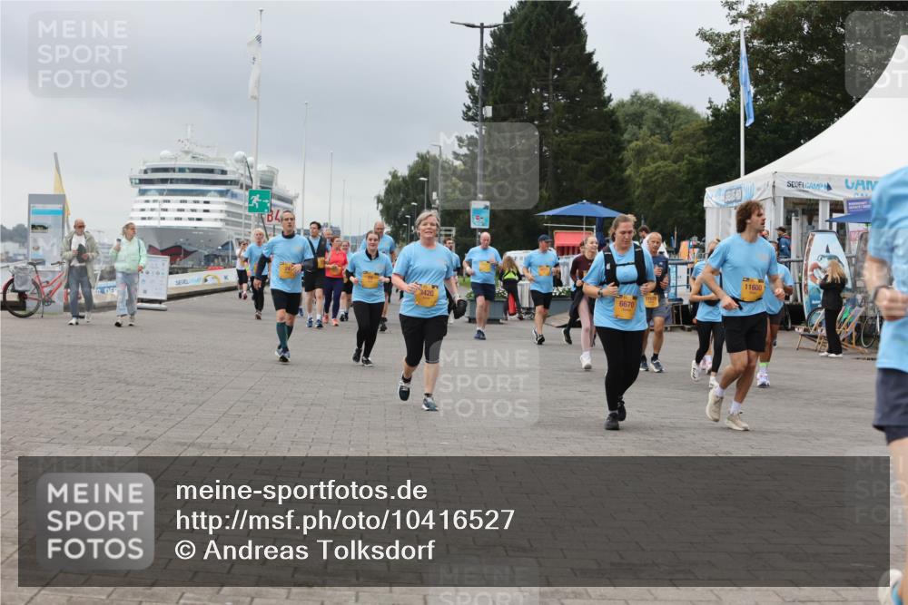 13.09.2026 - Kiel Lauf Andreas Tolksdorf http://msf.ph/oto/10416527 13.09.2026 10:07:20 Kiellinie 4, 3420, 6670, 11600 meine-sportfotos.de