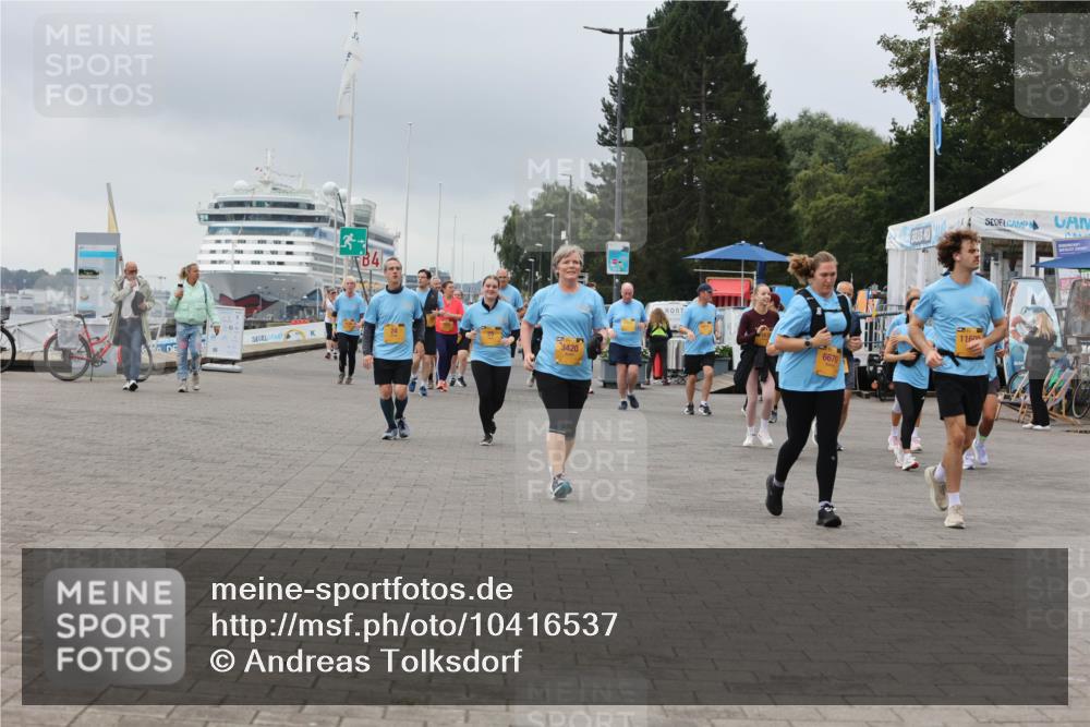 13.09.2026 - Kiel Lauf Andreas Tolksdorf http://msf.ph/oto/10416537 13.09.2026 10:07:20 Kiellinie 3420, 6670 meine-sportfotos.de