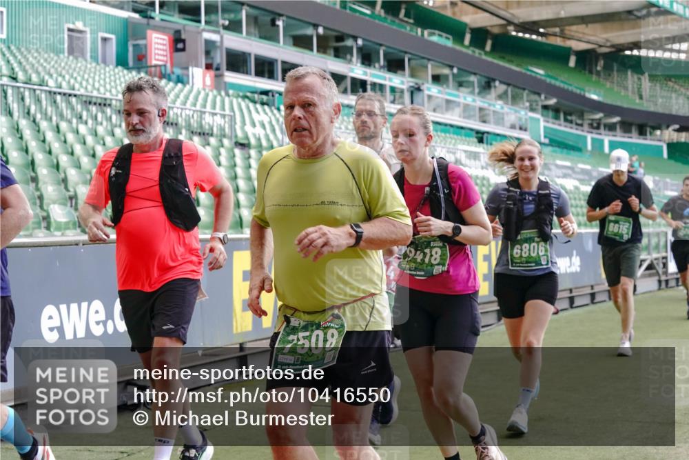 13.09.2026 - 21. swb-Marathon Bremen Michael Burmester http://msf.ph/oto/10416550 13.09.2026 13:19:50 Laufen im Stadion 333, 464, 486, 512, 704, 921, 938, 1066, 1129, 1156, 1409, 1431, 1446, 1506, 1697, 1756, 1765, 1815, 1916, 2010, 2028, 2064, 2137, 2224, 2240, 2294, 2315, 2349, 2417, 2453, 2501, 2533, 2557, 2563, 2622, 2626, 2689, 2694, 2695, 2702, 2703, 2722, 2756, 2786, 2843, 2845, 2879, 2944, 2983, 3017, 3018, 3031, 3035, 3036, 3037, 3046, 3059, 3072, 3096, 3116, 3139, 3189, 3198, 3243, 3263, 3264, 3285, 3287, 3310, 3315, 3619, 3879, 4478 meine-sportfotos.de