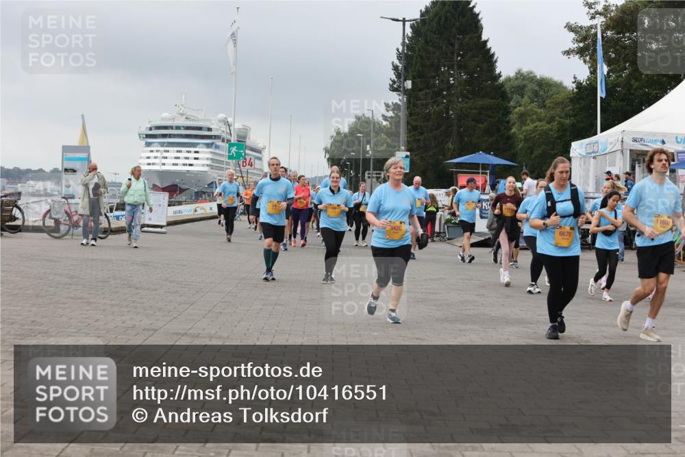 13.09.2026 - Kiel Lauf Andreas Tolksdorf http://msf.ph/oto/10416551 13.09.2026 10:07:21 Kiellinie 3420, 116, 6670, 11600 meine-sportfotos.de