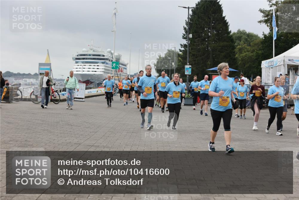 13.09.2026 - Kiel Lauf Andreas Tolksdorf http://msf.ph/oto/10416600 13.09.2026 10:07:22 Kiellinie 3420, 11672, 10581 meine-sportfotos.de