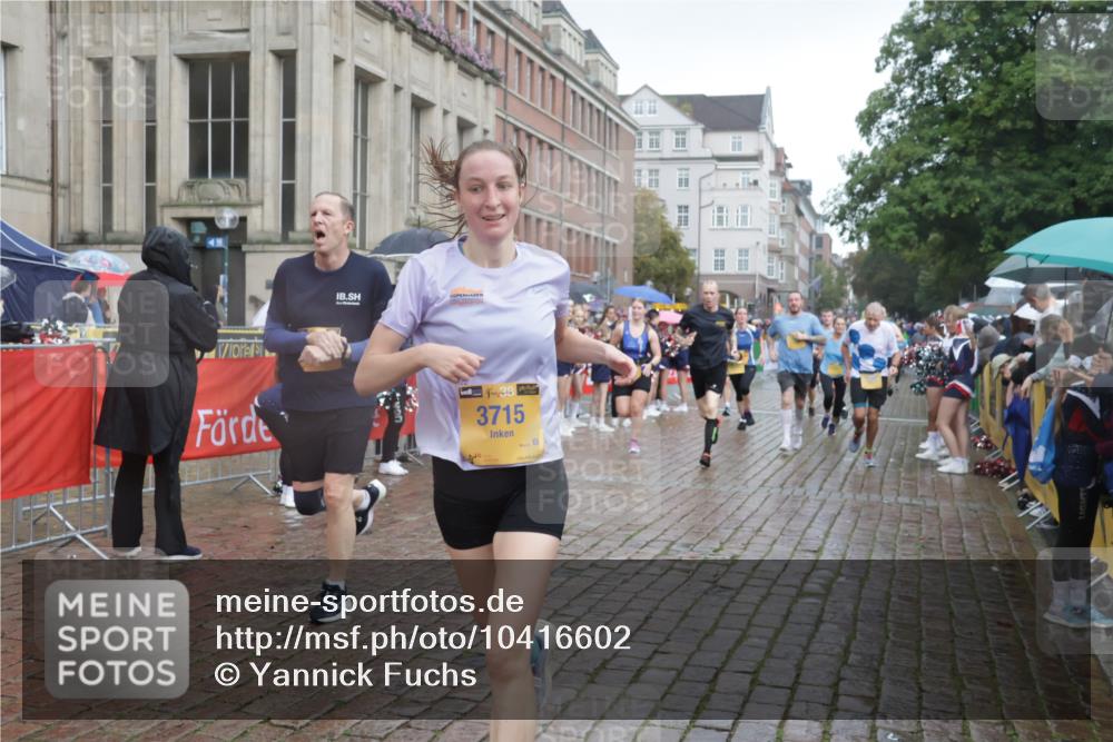 13.09.2026 - Kiel Lauf Yannick Fuchs http://msf.ph/oto/10416602 13.09.2026 10:48:29 Ziel 199, 473, 854, 1161, 1322, 1564, 1763, 1818, 2011, 2042, 2649, 2956, 3031, 3272, 3402, 3773, 4511, 4753, 5116, 5546, 5655, 6629, 6935, 7313, 7435, 7724, 8083, 8349, 9561, 10820, 10979, 11304, 199, 596, 960, 995, 1273, 1586, 1595, 1644, 2001, 2097, 2253, 2625, 2712, 3012, 3014, 3715, 3738, 4553, 4720, 4736, 4896, 5116, 5447, 6000, 6418, 6507, 6760, 7104, 7212, 7326, 7668, 8553, 8737, 9915, 9972, 10234, 10265, 10634, 10672, 11005, 11349, 11383, 727 meine-sportfotos.de
