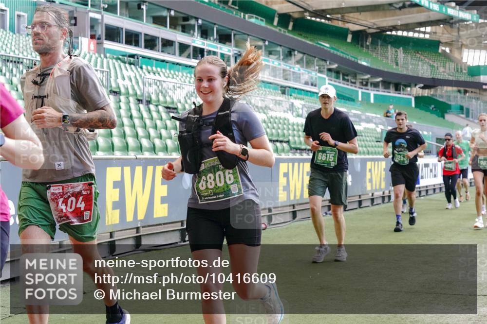 13.09.2026 - 21. swb-Marathon Bremen Michael Burmester http://msf.ph/oto/10416609 13.09.2026 13:19:51 Laufen im Stadion 333, 464, 486, 512, 704, 921, 938, 1066, 1129, 1156, 1409, 1431, 1446, 1506, 1697, 1756, 1765, 1815, 1916, 2010, 2028, 2064, 2137, 2224, 2240, 2294, 2315, 2349, 2417, 2453, 2501, 2533, 2557, 2563, 2622, 2626, 2689, 2694, 2695, 2702, 2703, 2722, 2756, 2786, 2843, 2845, 2879, 2886, 2944, 2983, 3017, 3018, 3031, 3035, 3036, 3037, 3046, 3059, 3072, 3096, 3116, 3139, 3189, 3198, 3243, 3263, 3264, 3285, 3287, 3310, 3315, 3619, 3879 meine-sportfotos.de