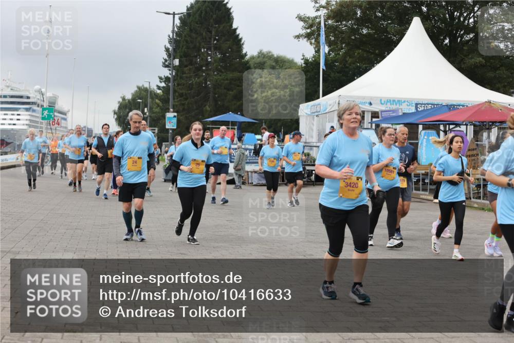 13.09.2026 - Kiel Lauf Andreas Tolksdorf http://msf.ph/oto/10416633 13.09.2026 10:07:24 Kiellinie 3420, 10581, 679 meine-sportfotos.de