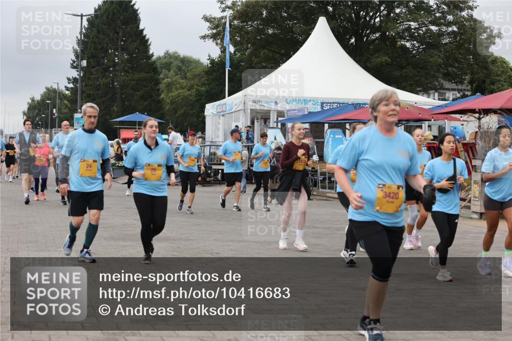 13.09.2026 - Kiel Lauf Andreas Tolksdorf http://msf.ph/oto/10416683 13.09.2026 10:07:25 Kiellinie 24, 25, 11678, 111, 3420 meine-sportfotos.de