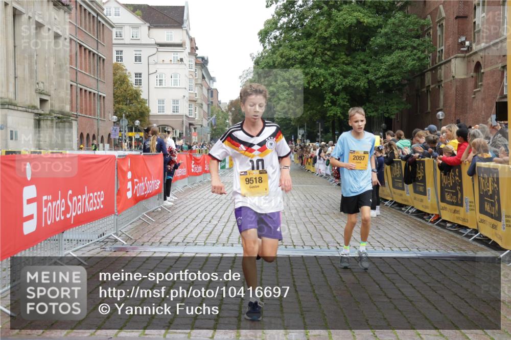 13.09.2026 - Kiel Lauf Yannick Fuchs http://msf.ph/oto/10416697 13.09.2026 09:37:45 Ziel 2057, 2720, 4252, 4790, 9518, 10656, 999, 2417, 3174, 3481, 4737, 5837, 7050, 7827, 8658, 8661, 9696, 10220, 10656, 10778, 12416, 235, 836, 2221, 2408, 2638, 2854, 4089, 5534, 5930, 7723, 8702, 10444, 10690, 12613, 999, 7855 meine-sportfotos.de