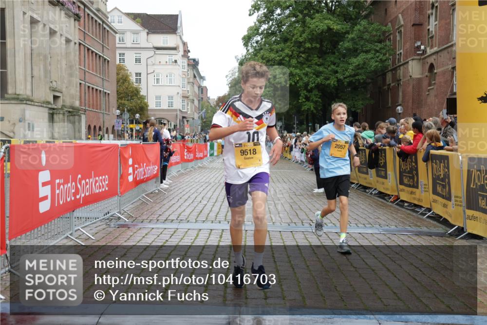 13.09.2026 - Kiel Lauf Yannick Fuchs http://msf.ph/oto/10416703 13.09.2026 09:37:46 Ziel 2057, 2720, 4252, 4790, 9518, 999, 2417, 3174, 3481, 4737, 5837, 7050, 7827, 8658, 8661, 9696, 10220, 10656, 10778, 12416, 235, 836, 2221, 2408, 2638, 2854, 4089, 5534, 5930, 7459, 7723, 8702, 10444, 10690, 12613, 999, 7855 meine-sportfotos.de