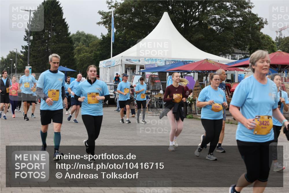 13.09.2026 - Kiel Lauf Andreas Tolksdorf http://msf.ph/oto/10416715 13.09.2026 10:07:25 Kiellinie 24, 25, 1391, 10581, 3420 meine-sportfotos.de