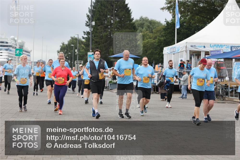 13.09.2026 - Kiel Lauf Andreas Tolksdorf http://msf.ph/oto/10416754 13.09.2026 10:07:28 Kiellinie 3, 4214, 422, 9570, 7930, 1523, 3598, 0111 meine-sportfotos.de