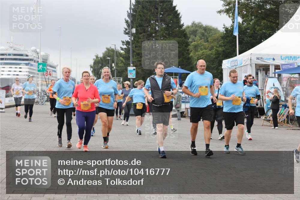 13.09.2026 - Kiel Lauf Andreas Tolksdorf http://msf.ph/oto/10416777 13.09.2026 10:07:29 Kiellinie 13, 9570, 7930, 9799, 8014, 4214, 1523 meine-sportfotos.de