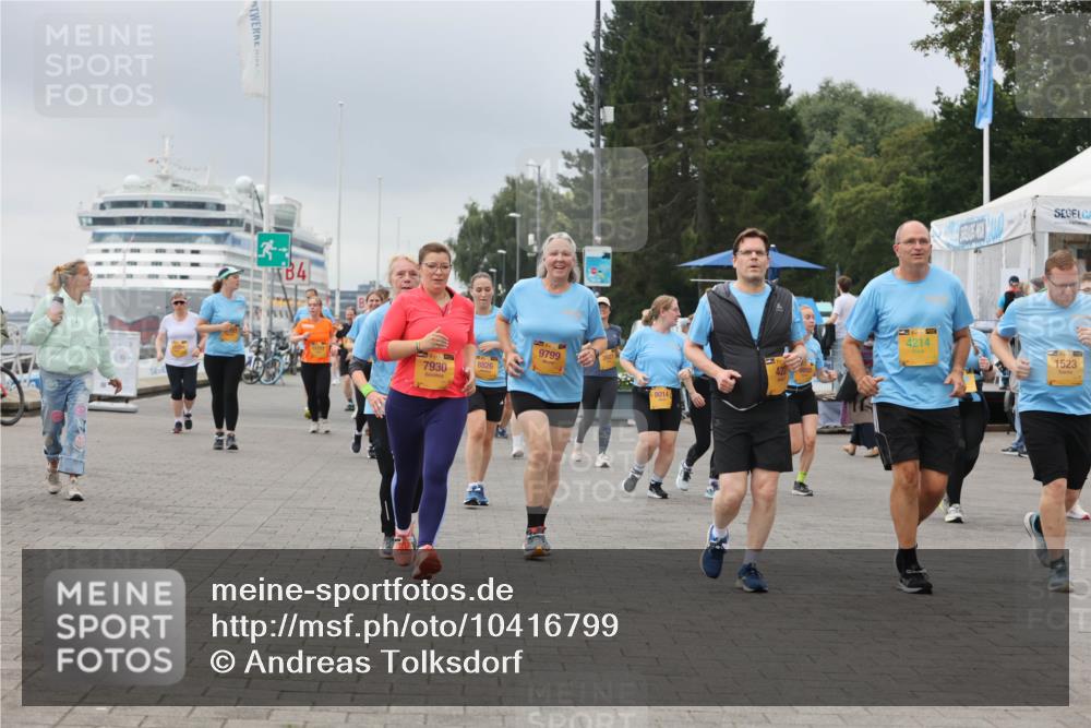 13.09.2026 - Kiel Lauf Andreas Tolksdorf http://msf.ph/oto/10416799 13.09.2026 10:07:29 Kiellinie 1523 meine-sportfotos.de