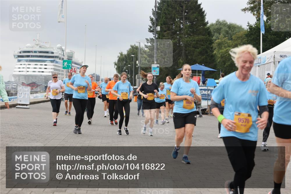 13.09.2026 - Kiel Lauf Andreas Tolksdorf http://msf.ph/oto/10416822 13.09.2026 10:07:33 Kiellinie 247, 4, 12193, 1158, 11713, 1170, 1442, 8826, 28, 9570 meine-sportfotos.de