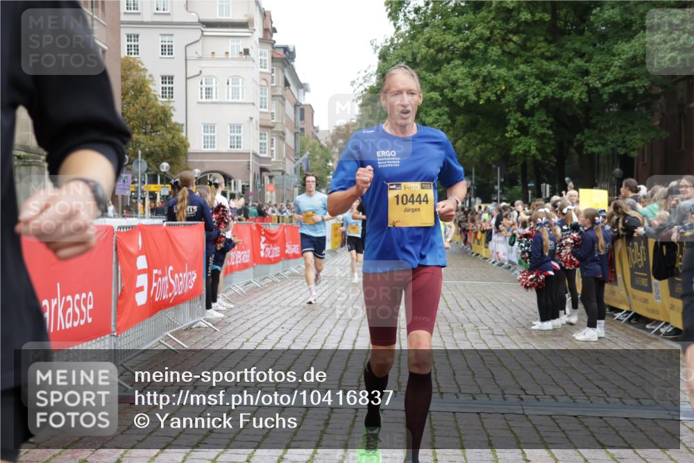 13.09.2026 - Kiel Lauf Yannick Fuchs http://msf.ph/oto/10416837 13.09.2026 09:38:00 Ziel 235, 836, 2221, 2408, 2638, 2854, 4089, 5534, 5930, 7723, 8702, 10444, 10690, 12613, 2057, 2720, 4252, 4790, 5837, 7050, 7827, 8661, 9518, 10220, 10656, 10778, 12416, 152, 1487, 2903, 5242, 6277, 7459, 2417, 3481, 4737, 5837, 8658, 8661, 9696, 12416 meine-sportfotos.de