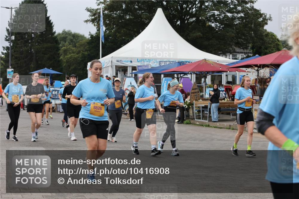 13.09.2026 - Kiel Lauf Andreas Tolksdorf http://msf.ph/oto/10416908 13.09.2026 10:07:35 Kiellinie 1170, 38, 8826, 2827, 8014, 9800 meine-sportfotos.de