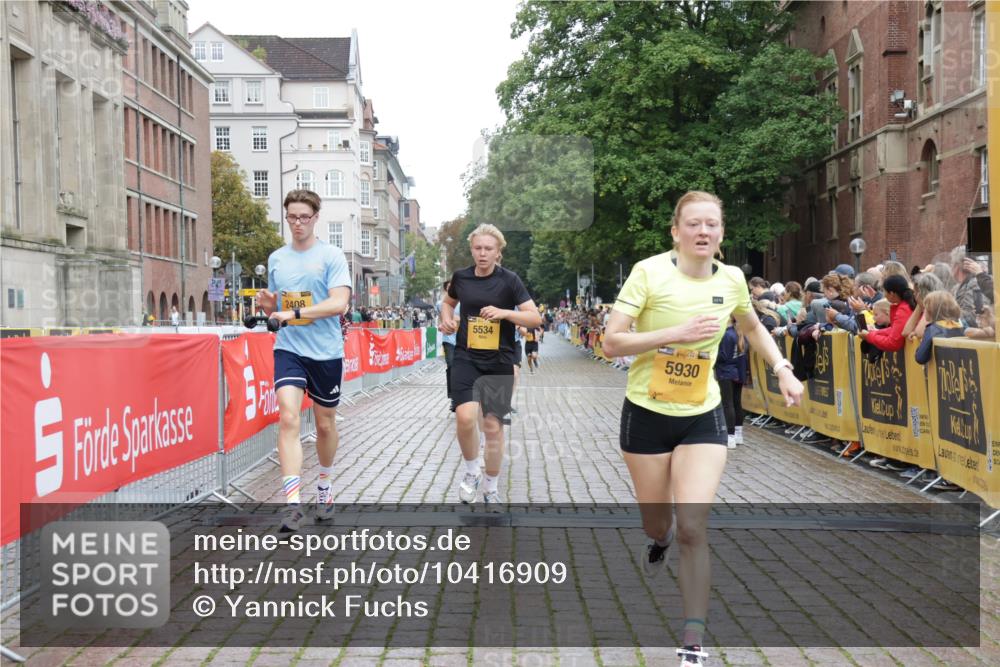 13.09.2026 - Kiel Lauf Yannick Fuchs http://msf.ph/oto/10416909 13.09.2026 09:38:04 Ziel 235, 836, 2408, 2854, 4089, 5242, 5534, 5930, 7459, 7723, 8702, 10444, 10690, 12613, 2057, 2221, 2638, 2720, 4252, 4790, 7050, 7827, 9518, 10220, 10656, 10690, 10778, 152, 1487, 1946, 2480, 2903, 6277, 11351, 2417, 5837, 7050, 8661, 10220, 10778, 12416 meine-sportfotos.de